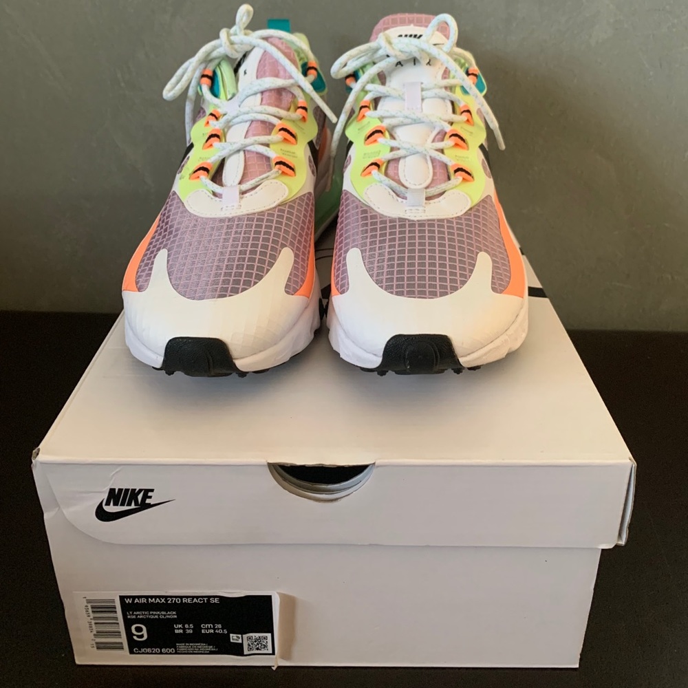 Nike AirMax 270 React | Translucent Pink/Multi